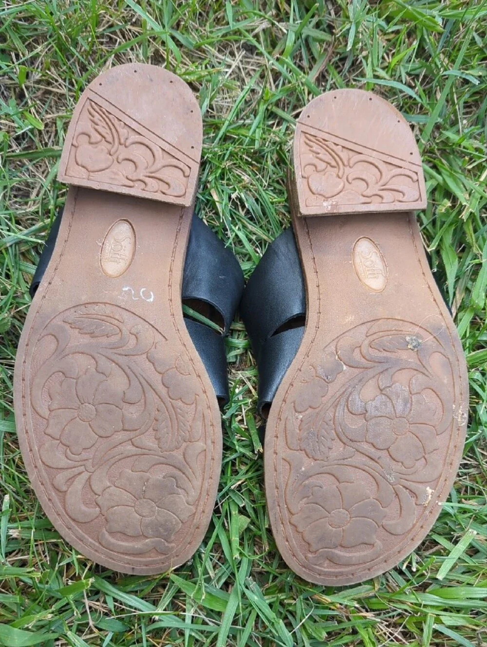 Söfft Black Leather Slide Sandals